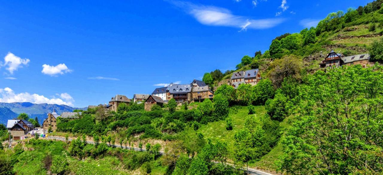 Apartamentos Aran Montcorbau Zewnętrze zdjęcie