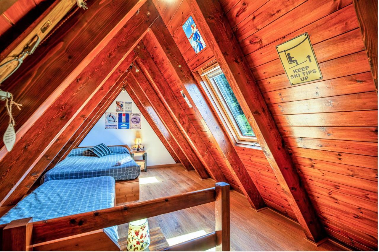 Apartamentos Aran Montcorbau Zewnętrze zdjęcie
